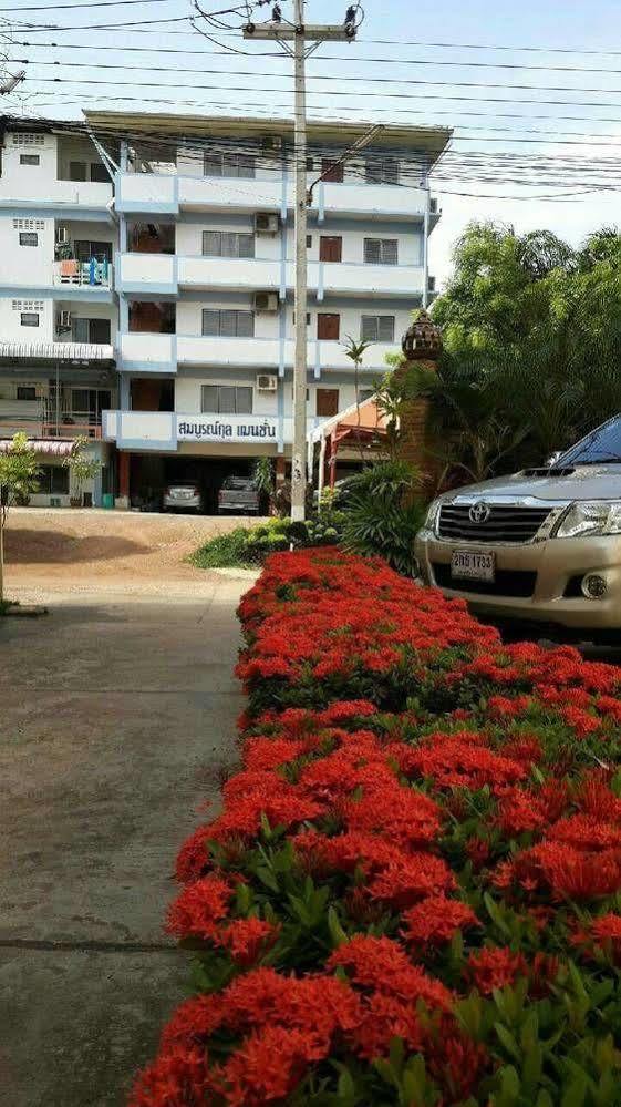 Veerasuda Condotel Ratchaburi Екстериор снимка